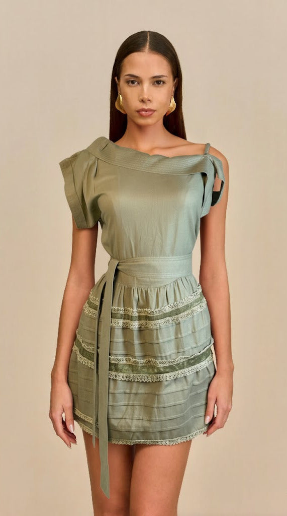 Vestido corto en lino verde oliv