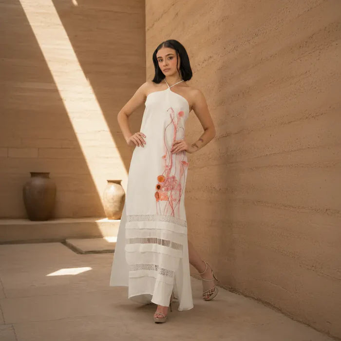 Amanecer Ancestral" – Maxi Vestido con Detalles de Puntadas y Pintado Manual